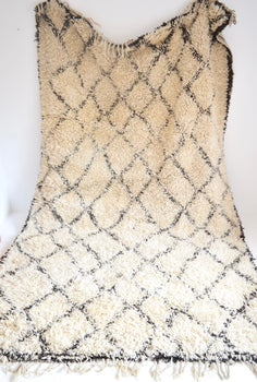 Vintage BENI OURAIN Plush Berber Rug