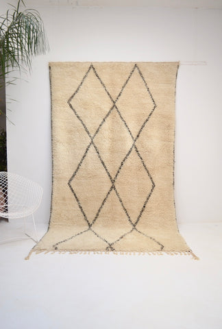 Vintage Beni Ourain Rug 5’10” x 10 FT 4 inches BQ1883