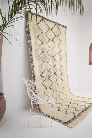 Vintage BENI OURAIN Rug Plush Berber Wool Rug