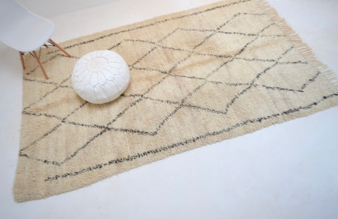 Vintage BENI OURAIN Rug Plush Wool Berber Rug