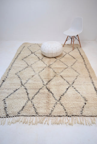 Vintage BENI OURAIN Rug Plush Wool Berber Rug