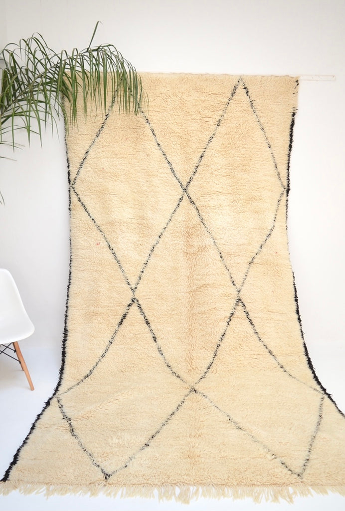 Vintage BENI OURAIN Rug Plush Berber Rug