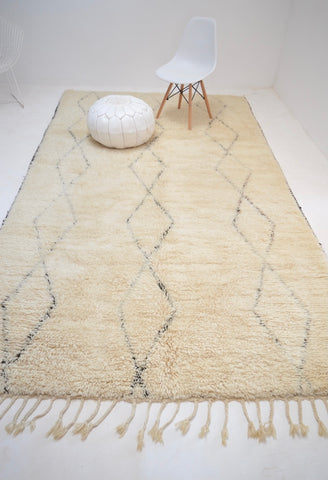 Vintage BENI OURAIN Rug Plush Wool Diamond Rug