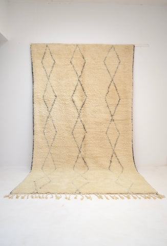 Vintage BENI OURAIN Rug Plush Wool Diamond Rug