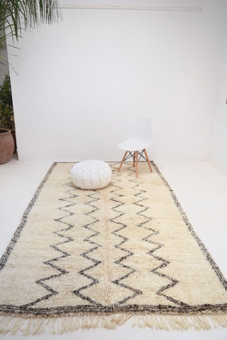 Vintage BENI OURAIN Rug Plush Berber Wool Rug