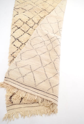 Vintage Moroccan BENI OURAIN Plush Rug