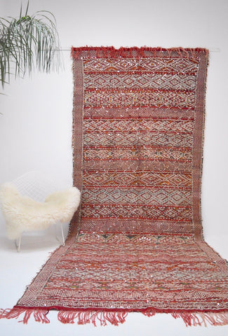 Kings Palace - Vintage Moroccan kilim Berber Rug